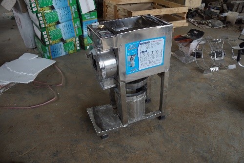 Dry grinding machine